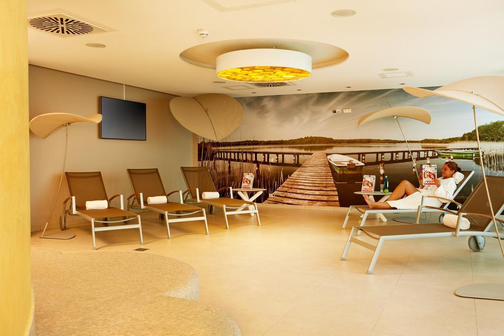 H4 Hotel Muenchen Messe Exterior photo